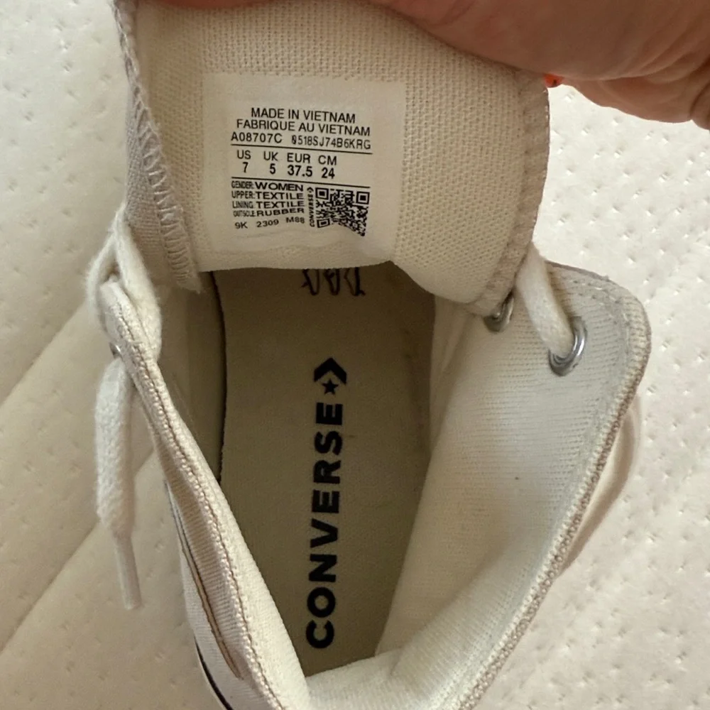 Converse All Star High-Tops in Soft Gray - Picture 3 of 4